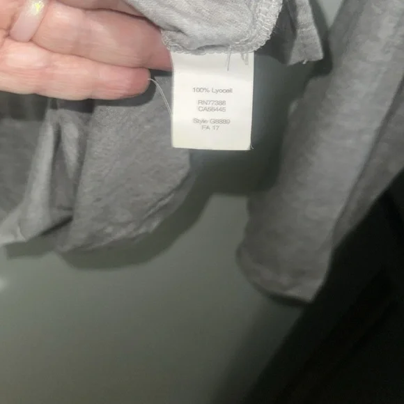 Madewell gray long sleeve top size extra small in like new condition - Picture 5 of 5